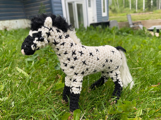 Makar the Crochet Horse