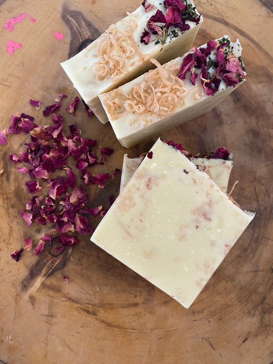 Goatmilk & Beetroot Beauty Bar