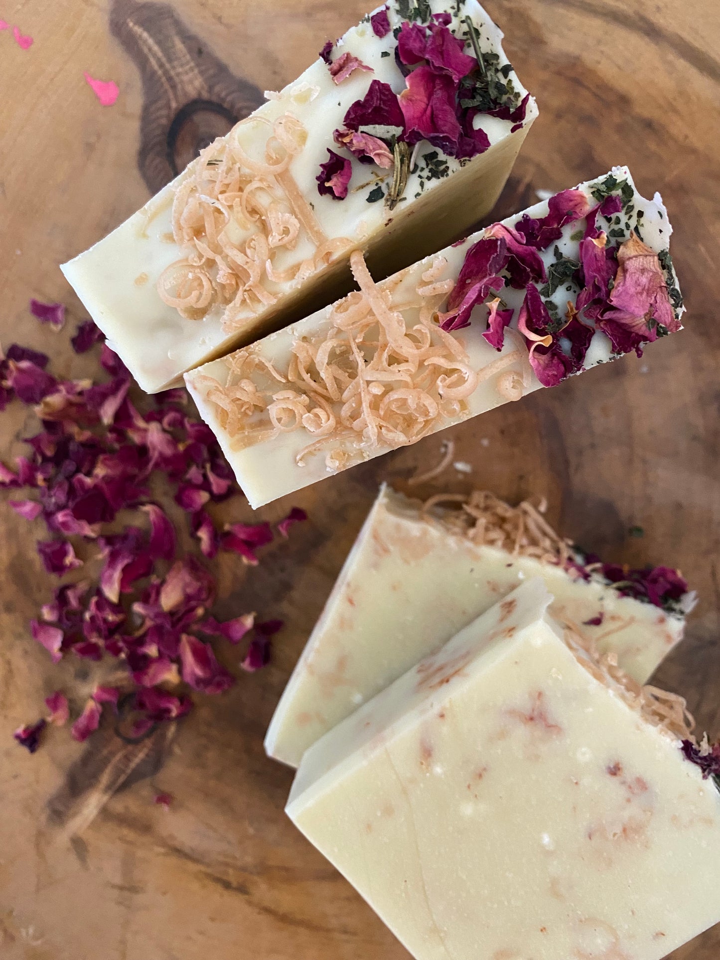 Goatmilk & Beetroot Beauty Bar